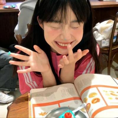舒克贝塔·五角飞碟